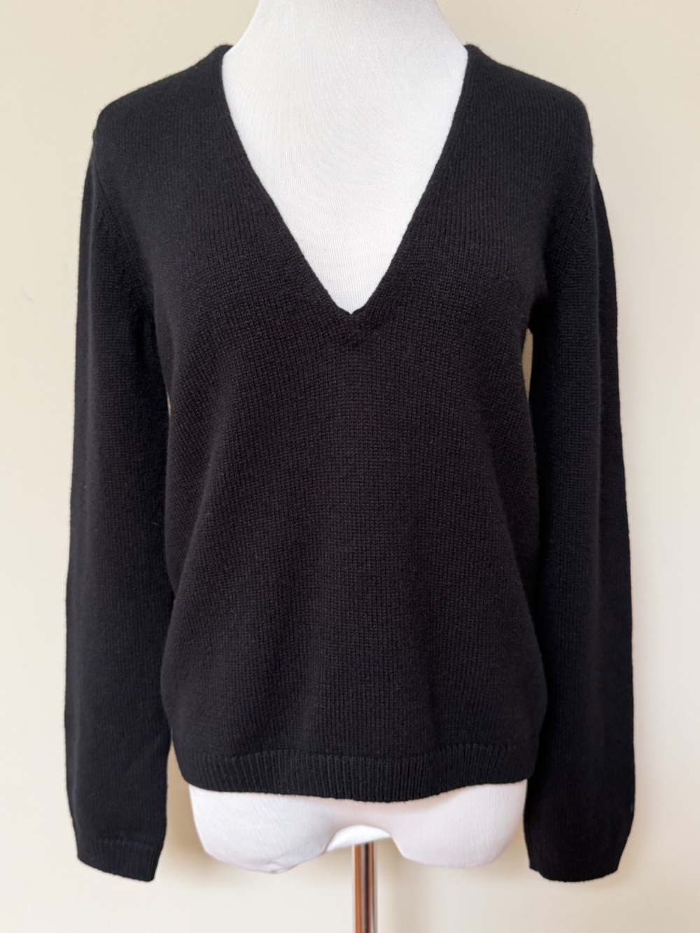 Saint Laurent YSL Black Cashmere Knit Deep V Neck LongSleeve Sweater - Picture 10 of 16